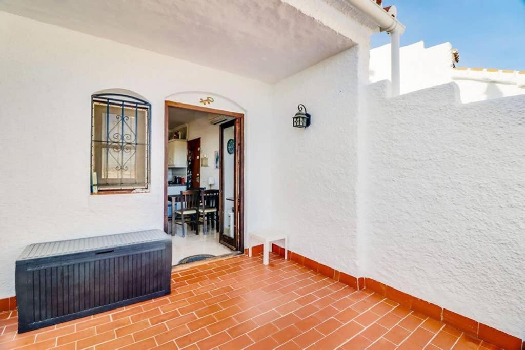 Capistrano Village, 1 Bedroom + Free Wi-Fi Nerja Luaran gambar