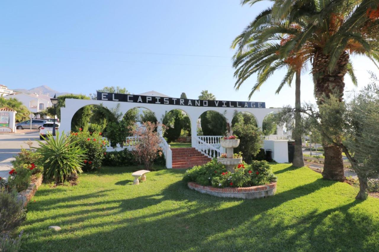 Capistrano Village, 1 Bedroom + Free Wi-Fi Nerja Luaran gambar