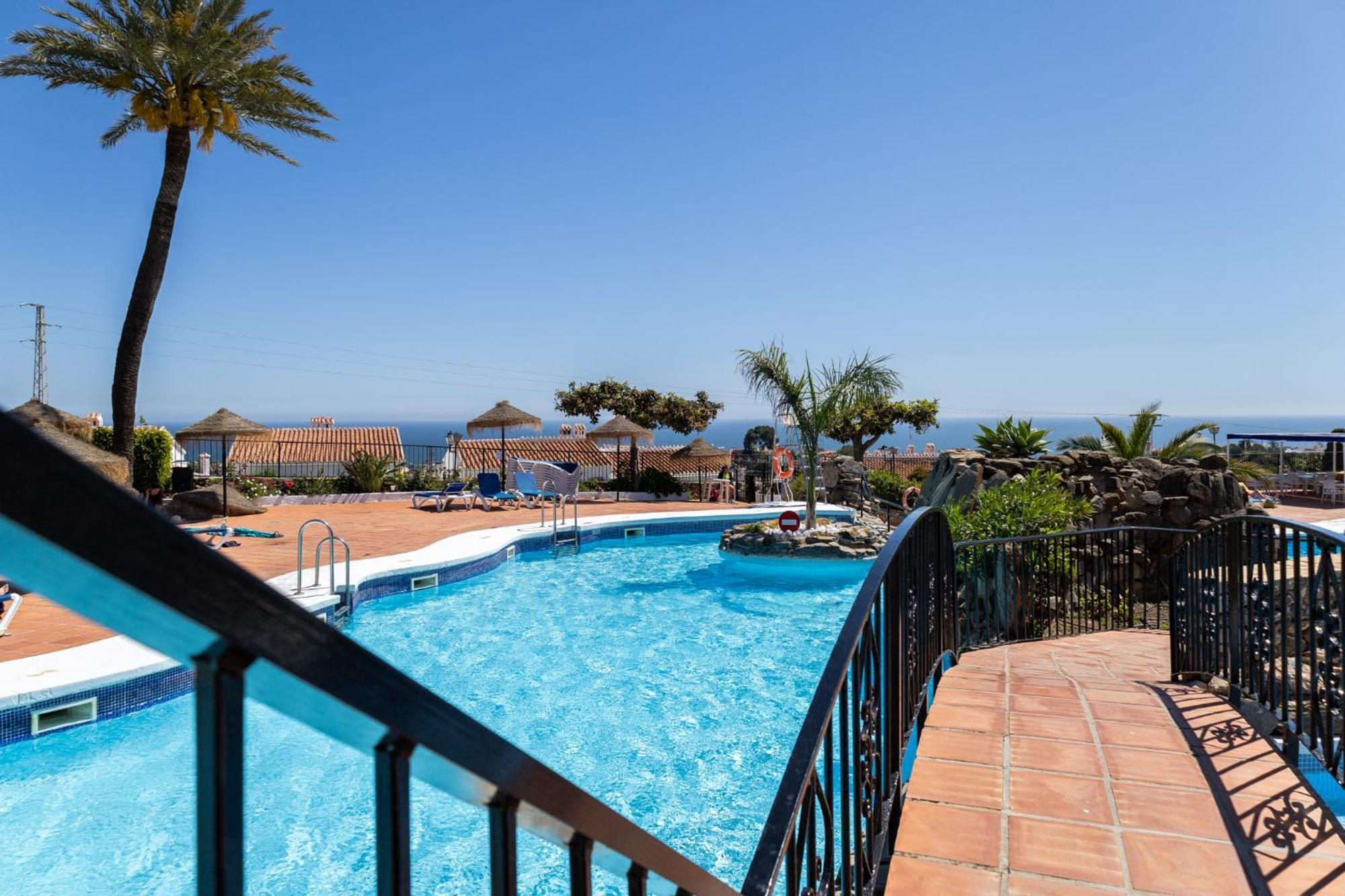 Capistrano Village, 1 Bedroom + Free Wi-Fi Nerja Luaran gambar