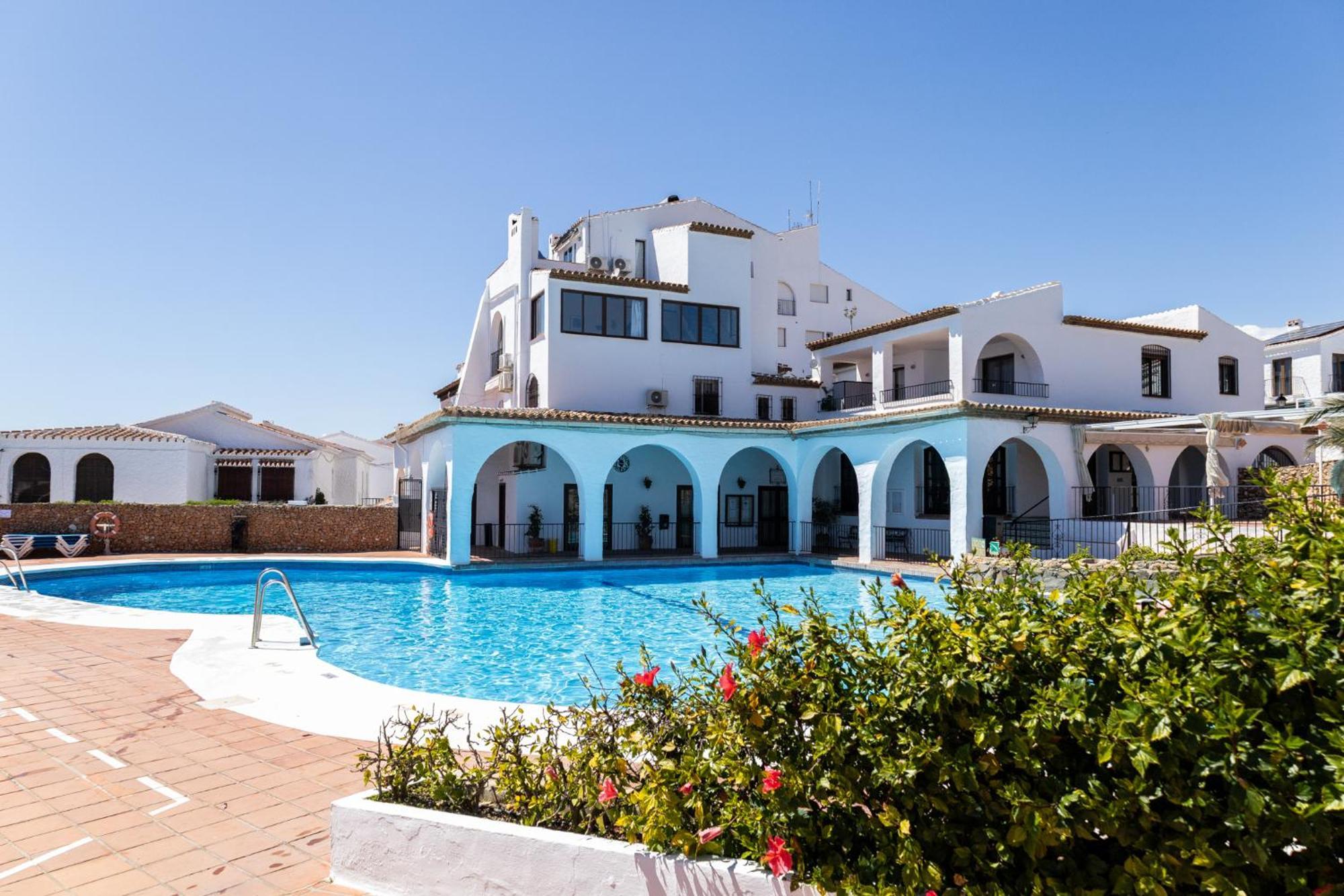 Capistrano Village, 1 Bedroom + Free Wi-Fi Nerja Luaran gambar