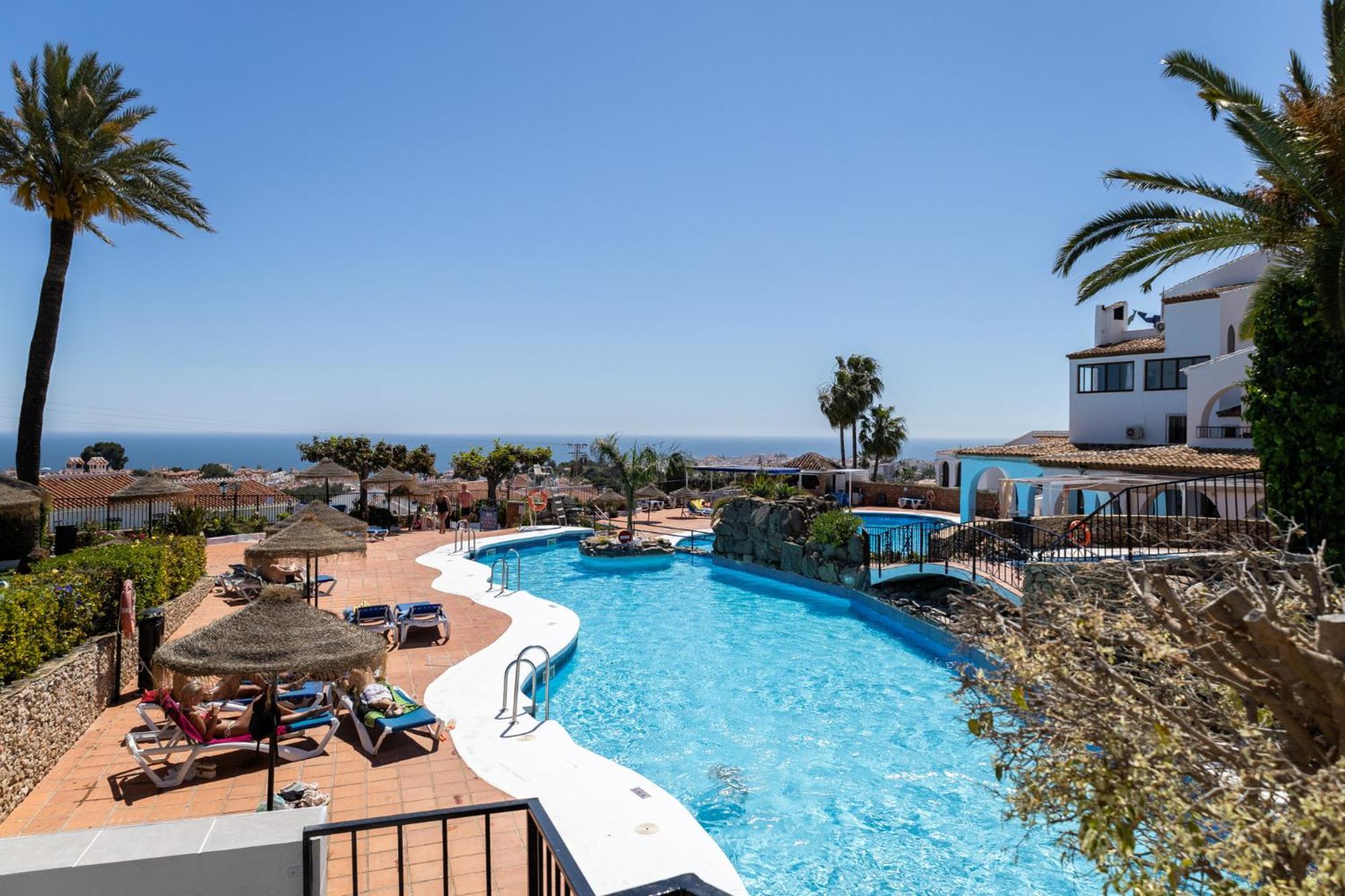 Capistrano Village, 1 Bedroom + Free Wi-Fi Nerja Luaran gambar